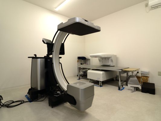 かたおか整形外科手の外科クリニックのCアーム